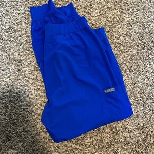 Peaches by Med Couture Jogger Scrub Pants- Size L